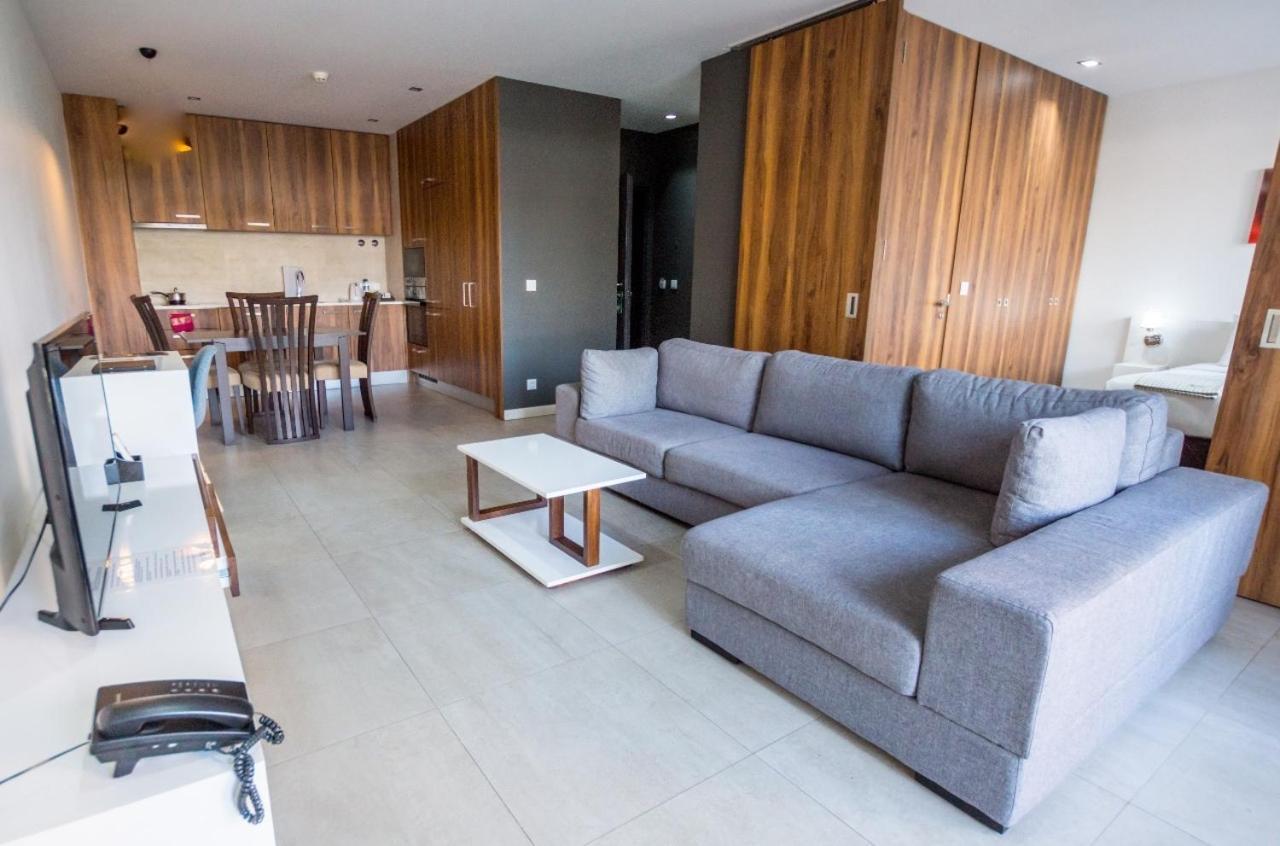 Palm Aparthotel Maputo Bagian luar foto